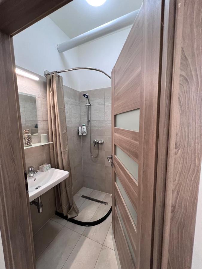 Cozy Market-Square Retreat Located In The Heart Of The 10Th District Wien Exterior foto